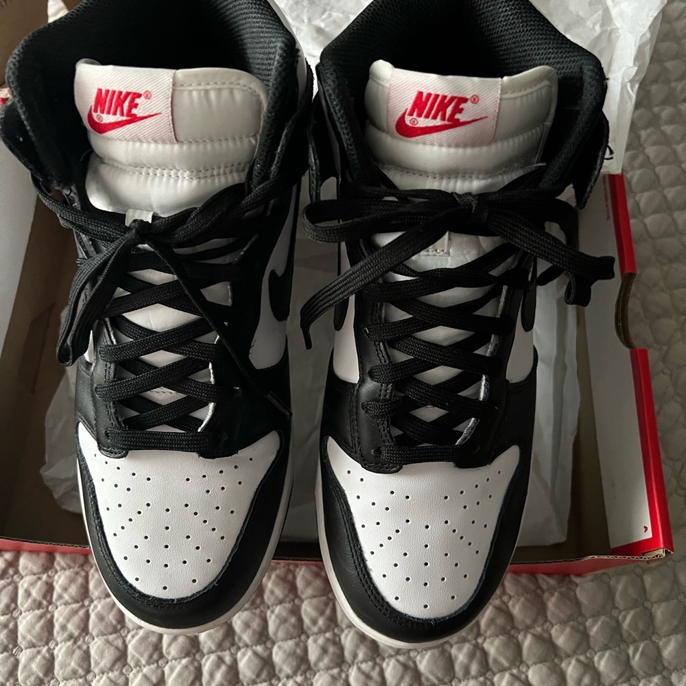 Hightop Nike Dunk "Pandas" – Size 9 🐼🔥